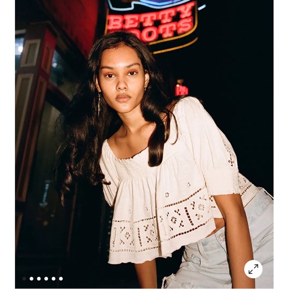 Urban Outfitters Tops - Urban Outfitters Cream Crop Top